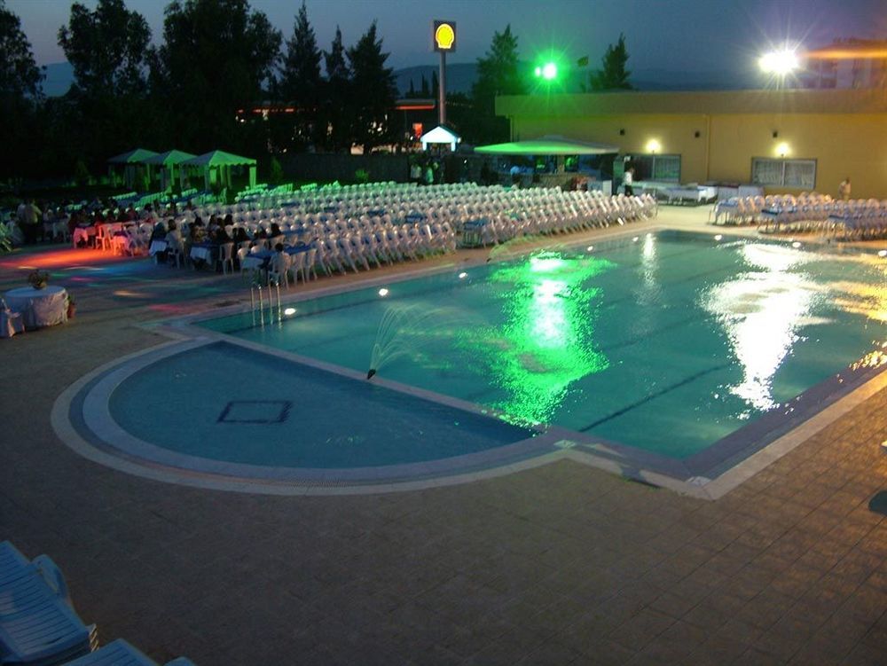 Metropolis Hotel Torbalı Exterior foto
